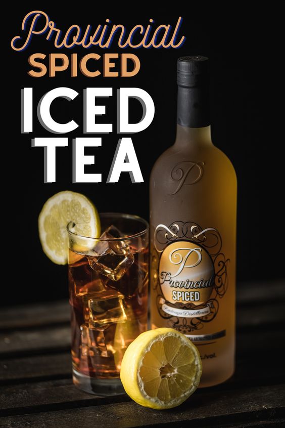 Spiced iced tea with Vodka and lime 